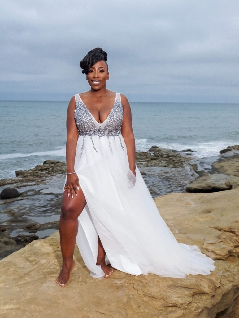 Best Plus Size Beach Wedding Dresses for a Beach Wedding.